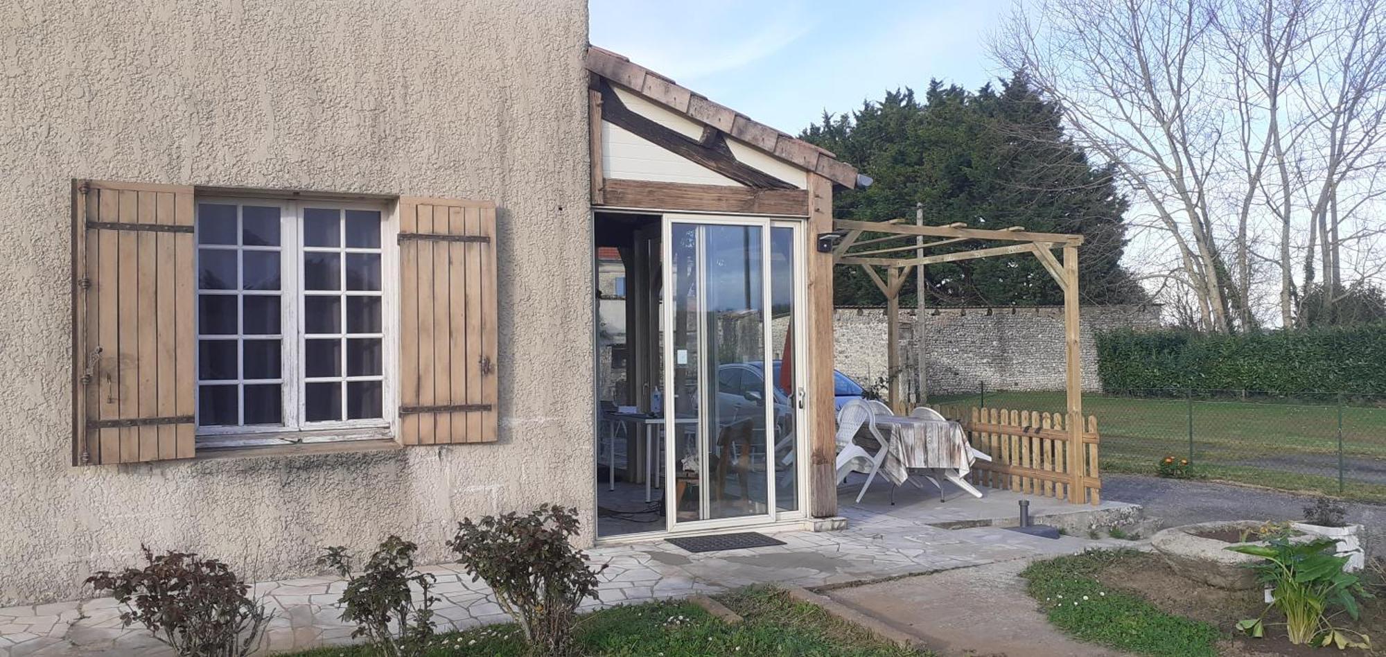 Arts & Passion Bed and Breakfast Mirambeau  Εξωτερικό φωτογραφία